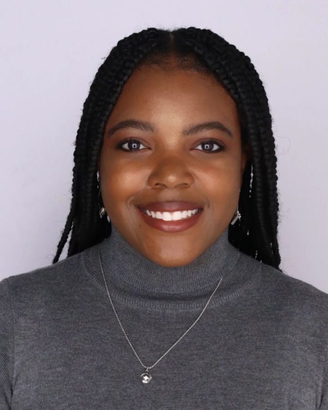 Headshot of De'Yana Hines